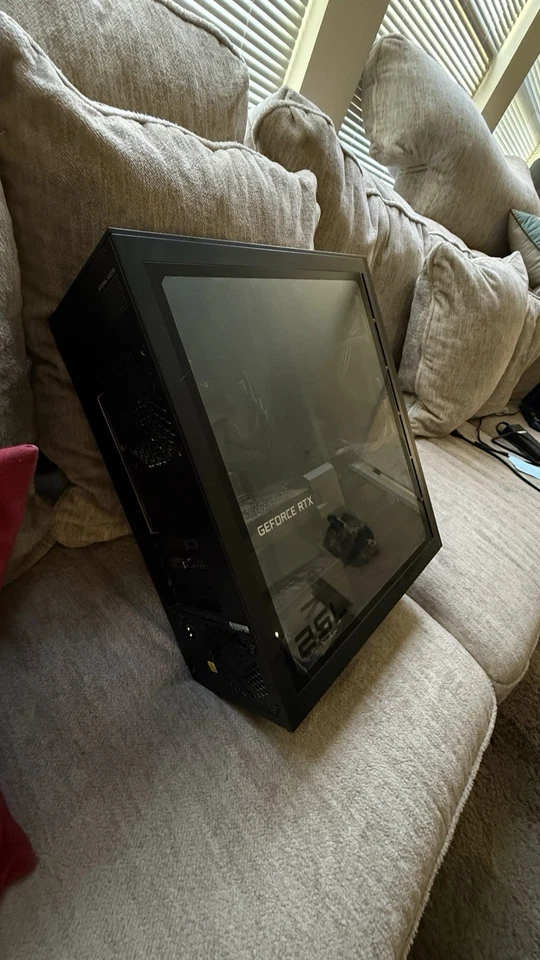 PC para juegos HP Omen 25L Intel Core I5, RTX 2060, 32 GB RAM, 512 GB SSD + 1 TB + 4 TB HDD Foto 2 de 2