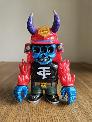 KTO KTO Three Eyes General Sofubi /37