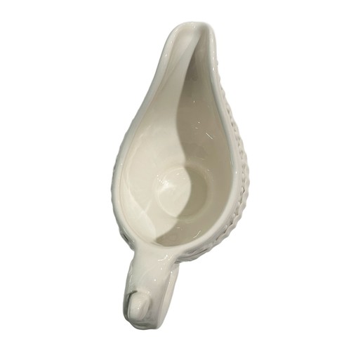 American Atelier Ironstone Sauciere Athene 5166 geprägt gerippte Punkte Sockel - Bild 5 von 9