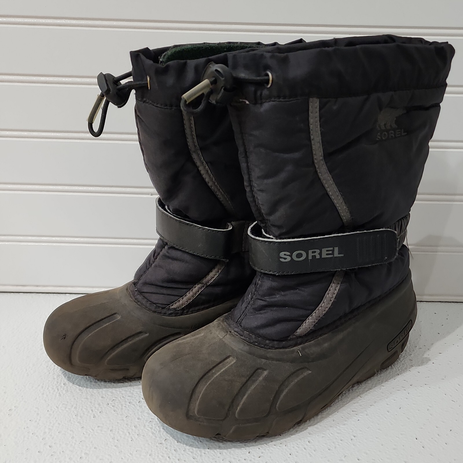 Sz 4 SOREL Black NY1885016 Hook Loop Slip On YOUTH Winter Boots & FELT