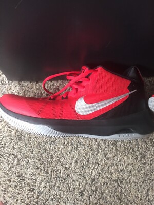 nike air versatile red