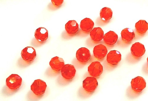12 Pcs - 6mm Swarovski® Crystal #5000 ROUND - HYACINTH - Picture 2 of 2