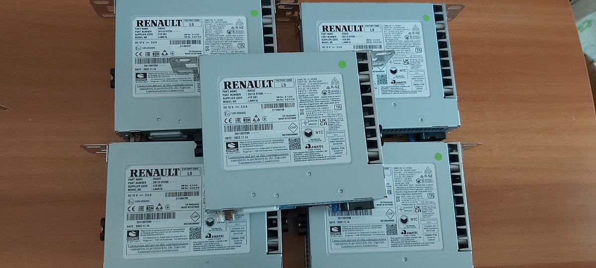 Renaページ Renault UNLOCKED Multimedia Head Unit R-Link 2 Navigation Android