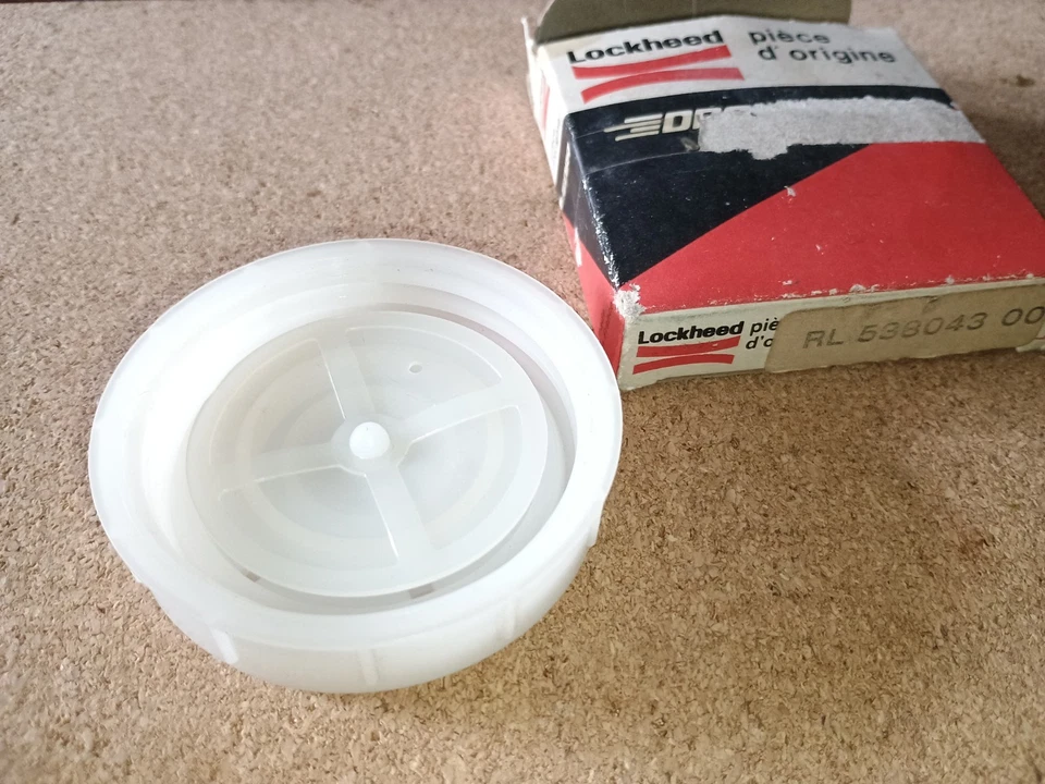 DBA BENDIX MASTER CYLINDER CAP - FITS: CITROEN RENAULT PEUGEOT SIMCA CHRYSLER - Image 3 of 4