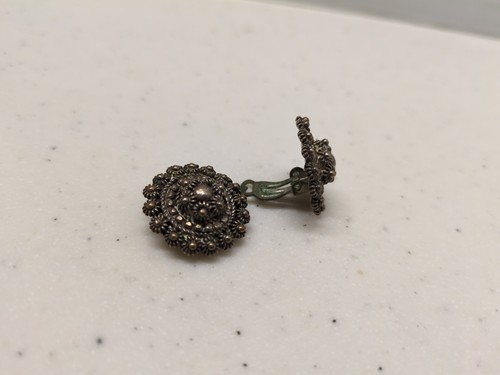 Vintage 1000 Jerusalem Silver Clip-on Earrings - Picture 3 of 8