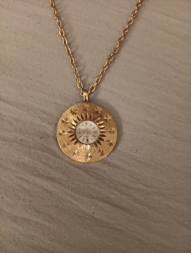 Collar reloj colgante suizo Bucherer años 60 Foto 2 de 4