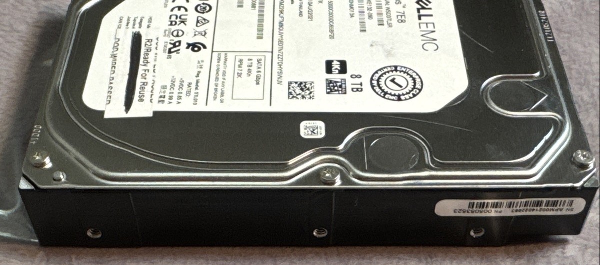 Seagate Exos 7E8 8TB 7.2K RPM SATA 6Gb/s 3.5