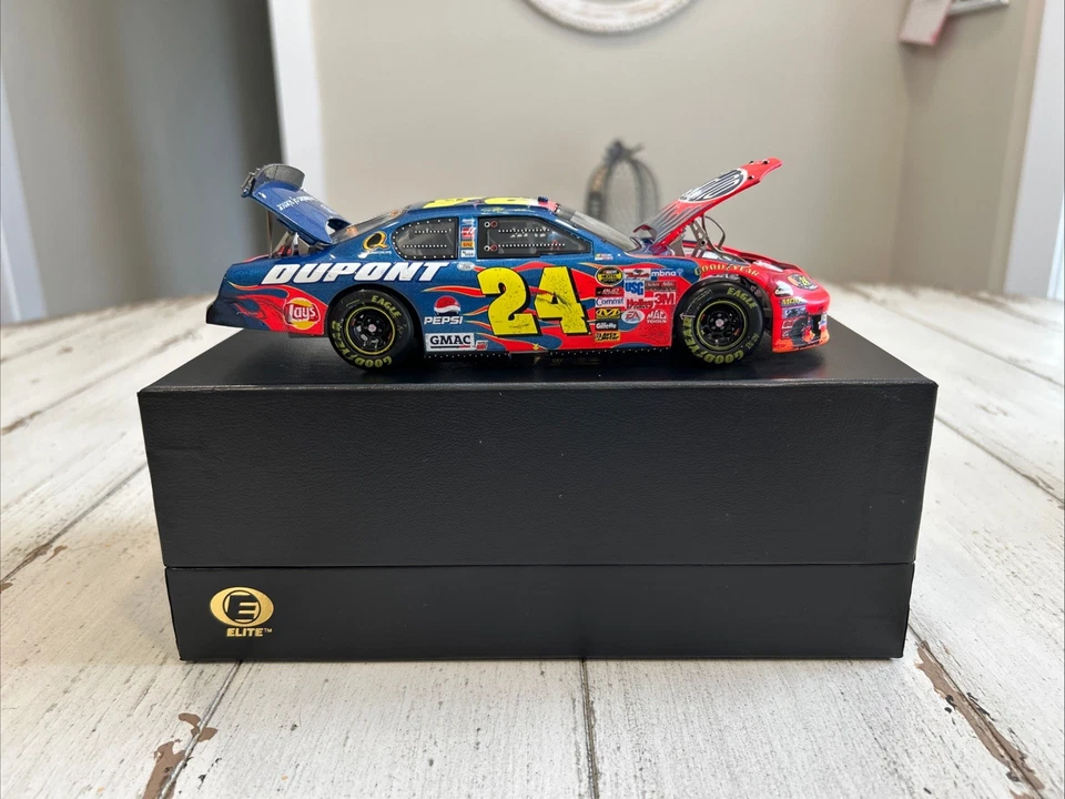 Jeff Gordon 2005 Elite #24 Martinsville Race versión ganadora Dupont/408 ¡Xraro!! Foto 2 de 4