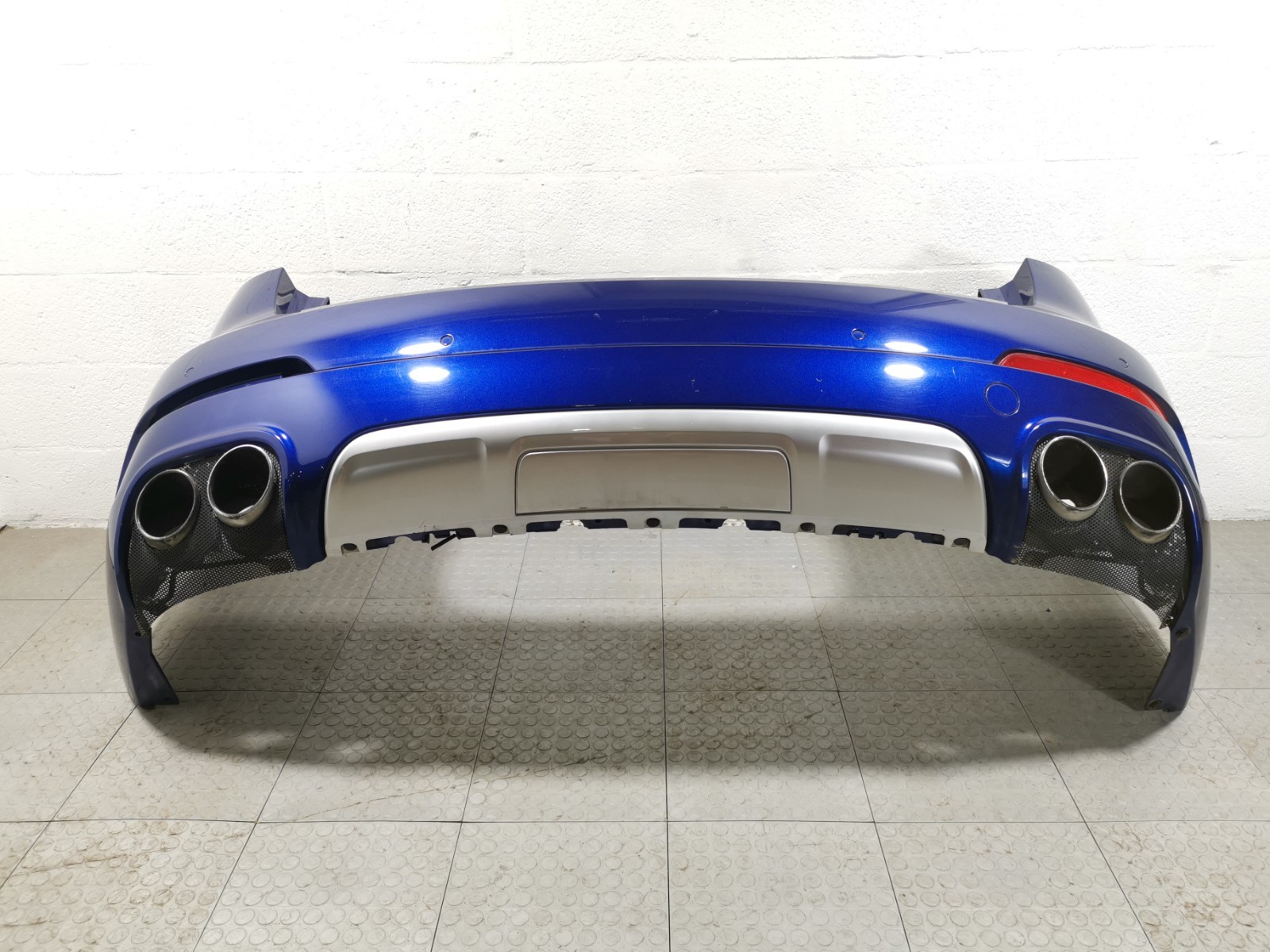 Maserati Levante 3.0 AWD Auto 2017 Rear Complete Bumper Cover Blue Color OEM