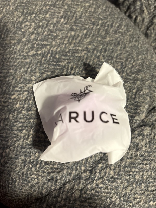 LaRuce Beauty Makeup Sponge Purple New NIP 