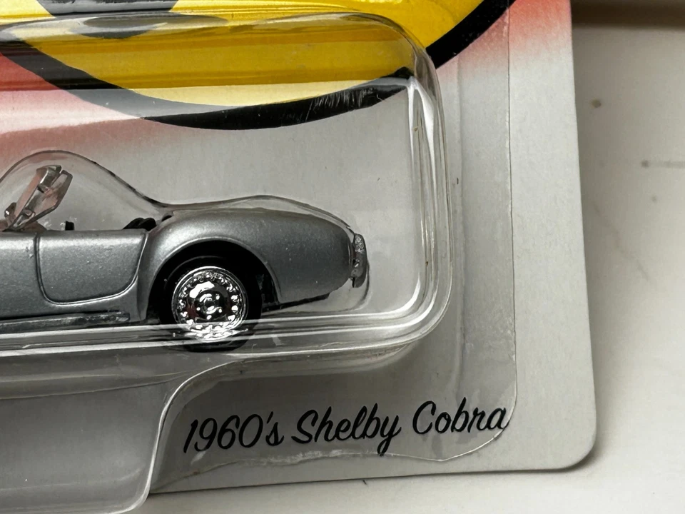 Johnny Lightning MoonEyes años 60 Shelby Cobra Foto 4 de 4