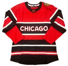 Chicago Blackhawks Jersey Medium 50 Mens Fight Strap Adidas NWT Red 