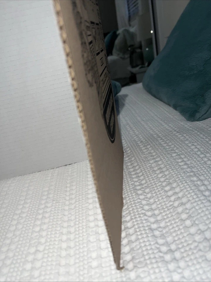 CARDINAL CLASSICS CHESS CHECKERS AND TIC TAC TOE SET DUAL SIDED GAMEBOARD - Image 3 of 4