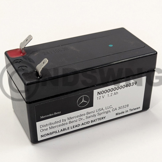Genuine Mercedes Auxiliary Battery A220 19-21 N000000004039 A 220 Aux OEM BENZ