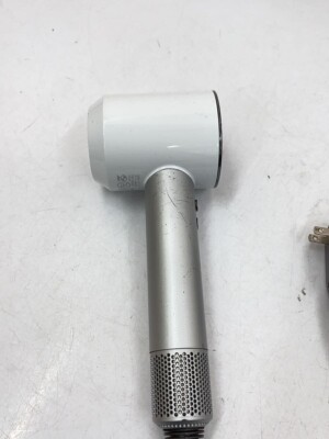 dyson HD01 WSN supersonic ホワイト Dyson Supersonic Hair Dryer HD01 White/Silver plus