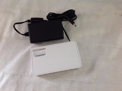 TP-LINK TL-SF1008D Port Ethernet Switch LAN Splitter schneller Netzwerk Hub 