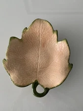 Vintage 1978 Byron Molds Majolica Leaf   Dish