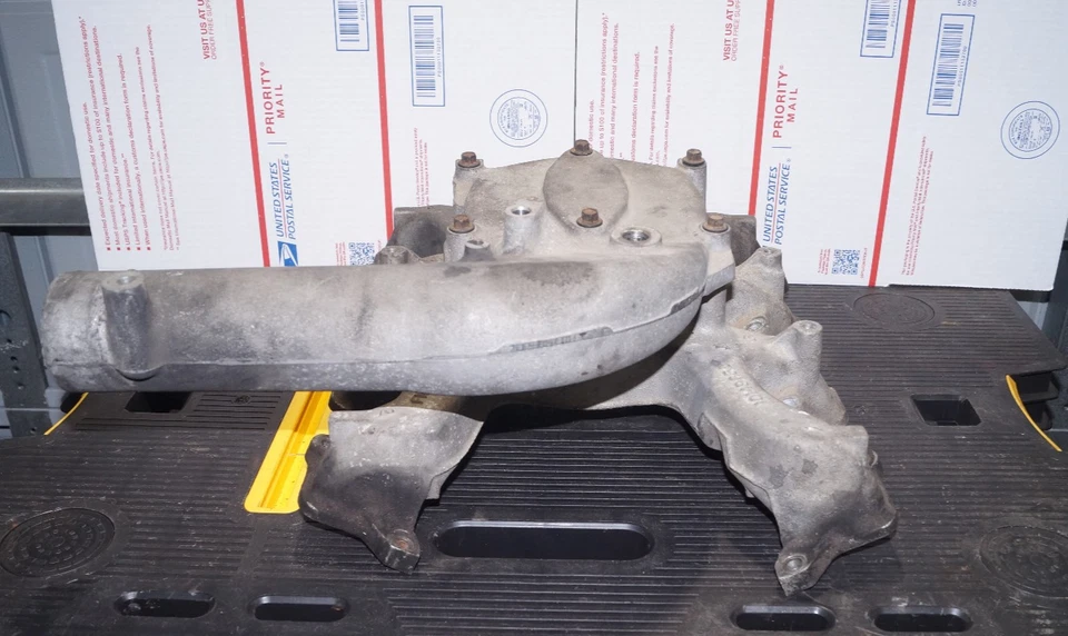 Chevy GMC C/K 2500 3500 6.5 Diesel Engine Intake Manifold & Air Intake Elbow OEM - Image 3 of 4