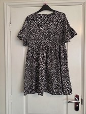 Womens Black With White Pattern Short Sleeved Boohoo Dress-ladies Size 10