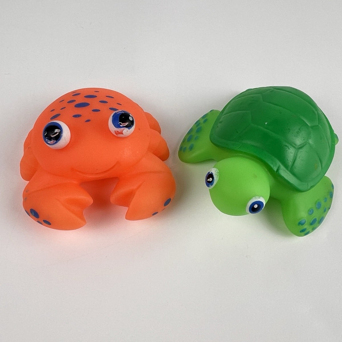 2006 Munchkin Bath Squirt Toys RARE Crab & Turtle Squirters 