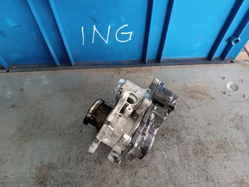 Neuwertig VW Audi 2,0 TDI AGR Ventil Abgasrückführungsventil 04L131501E