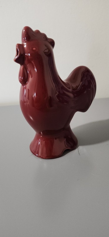 Red-Brown-Purple Maroon Rooster Pie Bird Pie Vent NOS THT Design