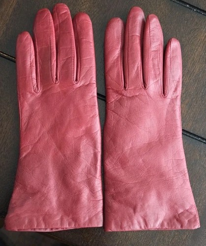 Estate Sale -  Italian Leather Gloves Ruby Red Cashmere Lined Size 6.5 Small EUC