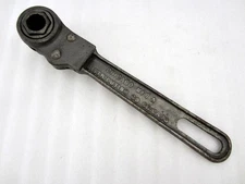 Antique Chicago Mfg & Distributing Ratchet Wrench & Socket 1914 Patent USA