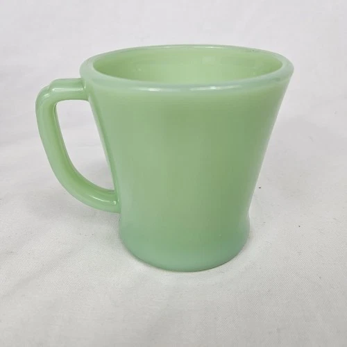 Vintage 1951-1961 Fire King Oven Ware Green Jadeite Coffee Mug "D" Handle