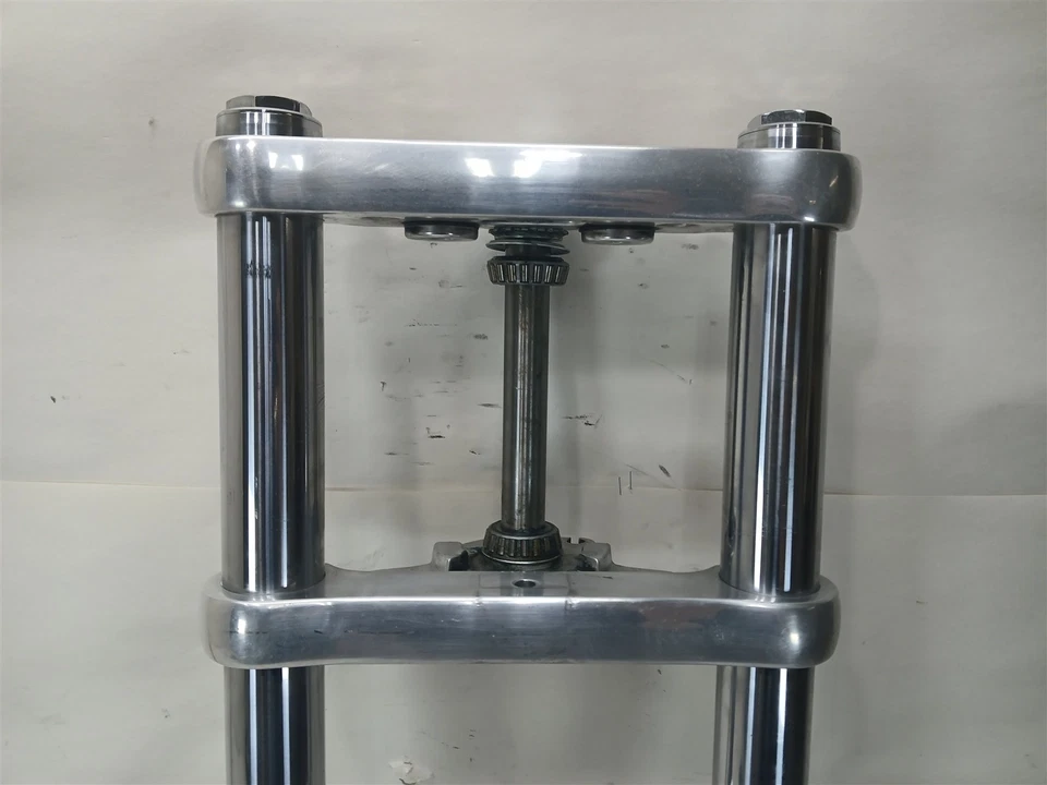 Harley-Davidson Dyna Wide Glide Forks 2012 triple árbol suspensión delantera cromada Foto 2 de 4