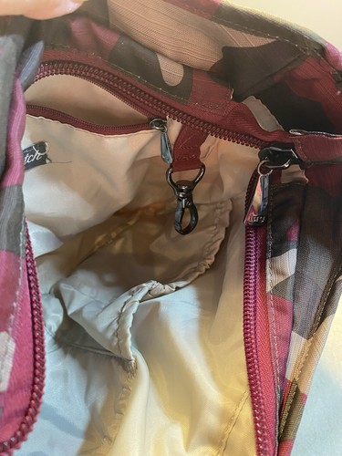 Lug Hopscotch Messenger Bag PURPLE CAMO - Picture 6 of 9