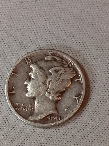 1944 D  Mercury Dime 90% Silver  VF /Xf