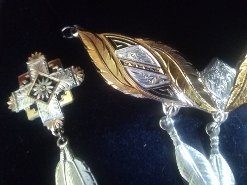 Montana Silversmiths Western Necklace and Earrings Silver and Gold Tone Feathers - Picture 6 of 11