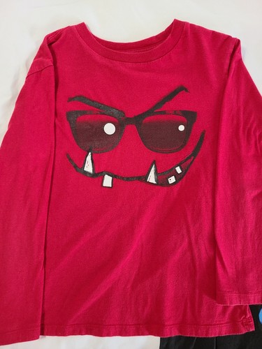 Boys Marvel Spiderman & Red Face Long Sleeve Pullover Shirts Size 7/8 - Picture 3 of 4