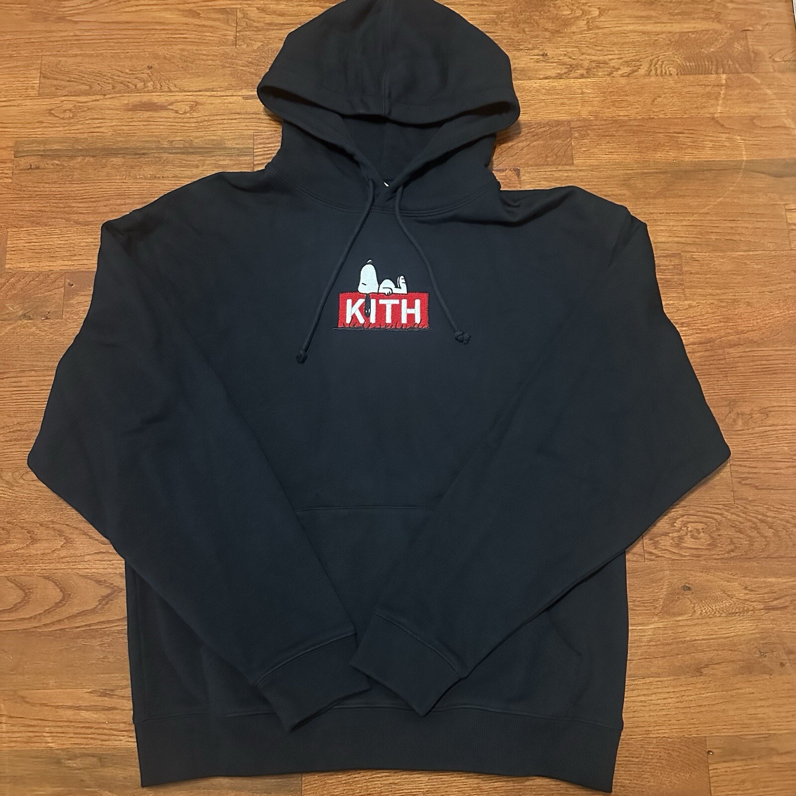 Kith x Peanuts Snoopy Doghouse Black Hoodie Small NWT