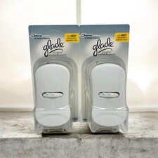 LOT of 2X 2011 Glade PlugIns Scented Oil Warmer White  Adjustable Air Freshener