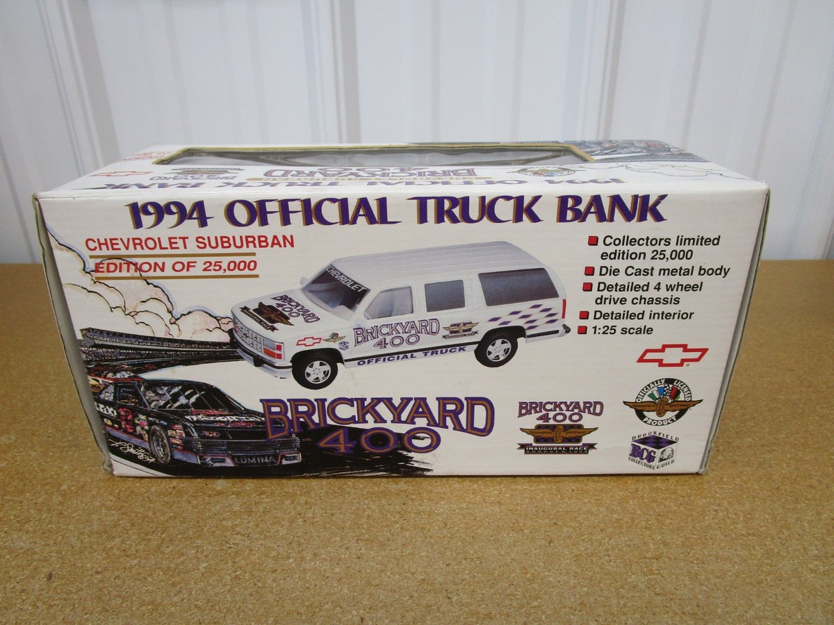 1994 Chevrolet Suburban 1/25 Brookfield Collectors diecast bank