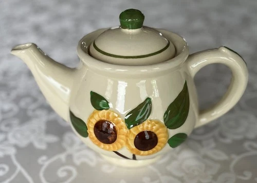 Shawnee Pottery Sunflower Teapot made in USA