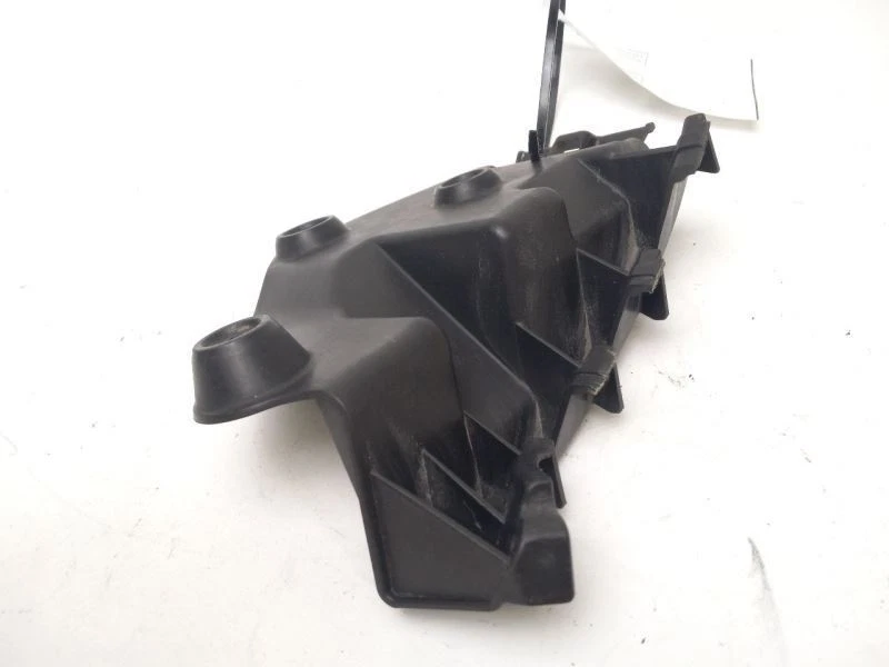 AUDI A3 2007 PARACHOQUES TRASERO LADO DERECHO SOPORTE PARACHOQUES SUPERIOR 46154 Foto 3 de 4