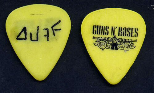 当時物 1993年 DUFF MCKAGAN Guns N' Roses RARE Guns N' Roses Duff McKagan Black on Yellow Late 80s
