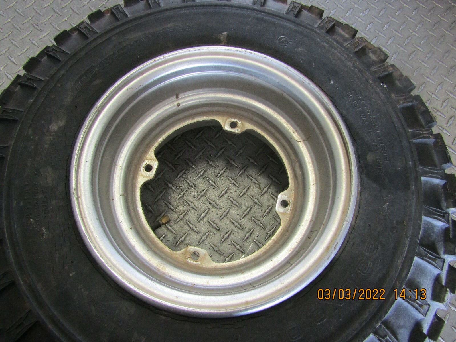 Honda ATC 200X Front Wheel Rim and Tire 23.5x811.00 724 eBay