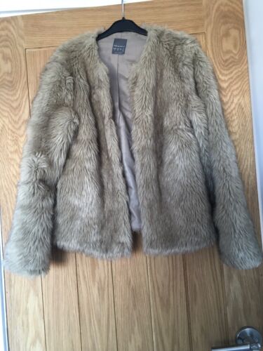 Ladies Teen fur style lined coat size 8 - Picture 1 of 1