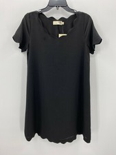 Everleigh Dress Womens XS Black Scalloped Hel...