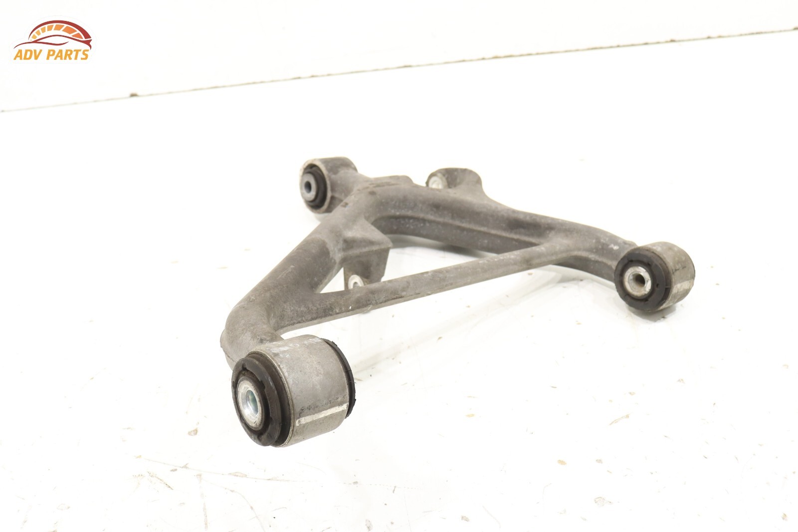 2007 - 2017 ASTON MARTIN V8 VANTAGE REAR RIGHT SIDE LOWER CONTROL ARM OEM