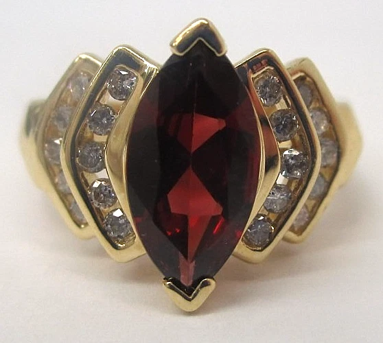 Anillo Vintage Oro Amarillo 14k Granate y Diamantes Moda Marquesa Piedras Reales Foto 3 de 4