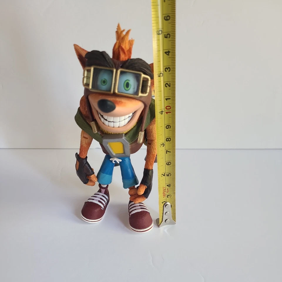 Neca 2018 Crash Bandicoot Deluxe con Jetpack Foto 3 de 4