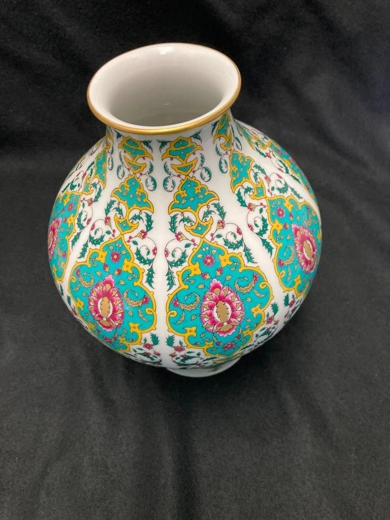 Hutschenreuther Vase In German Art Pottery for sale | eBay