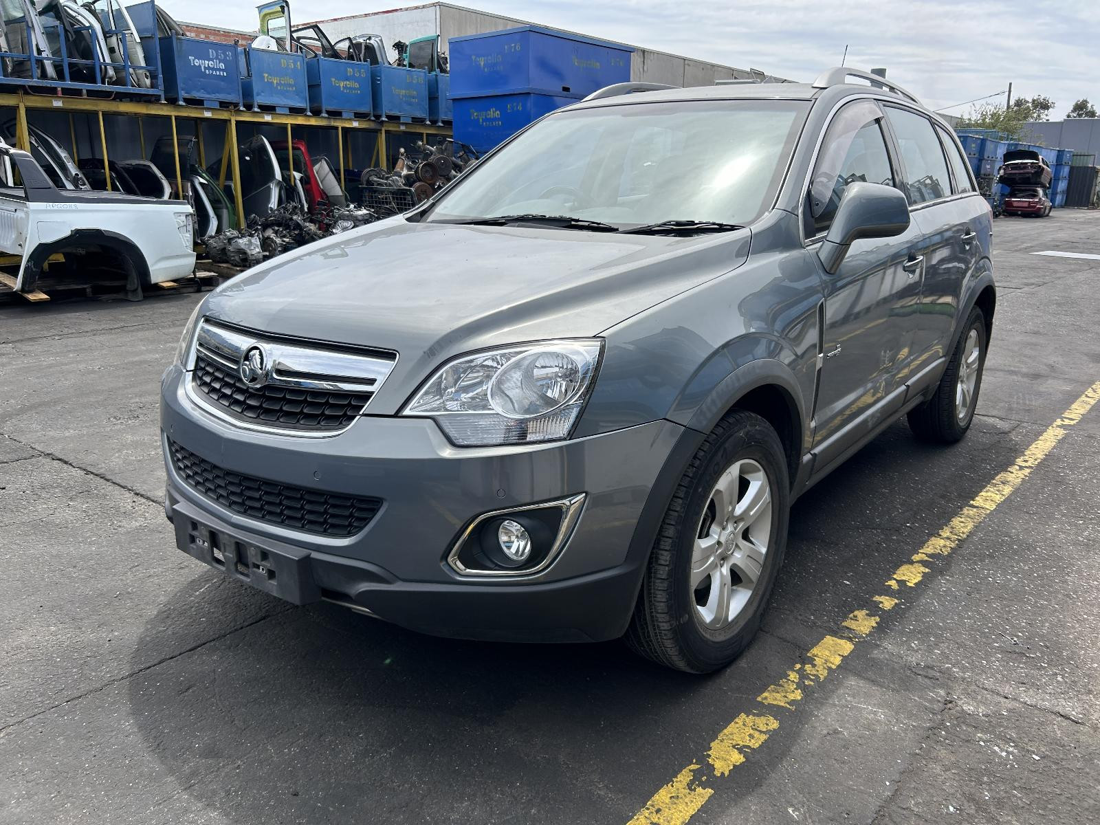 2012 Holden Captiva Centre Dash Vents with Fascia CG 01/2011-06/2018 image 6