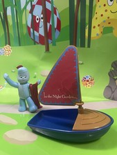 IN THE NIGHT GARDEN  Iggle Piggle & Sailing Boat *Rare Magazine Toy 2007 VGC*