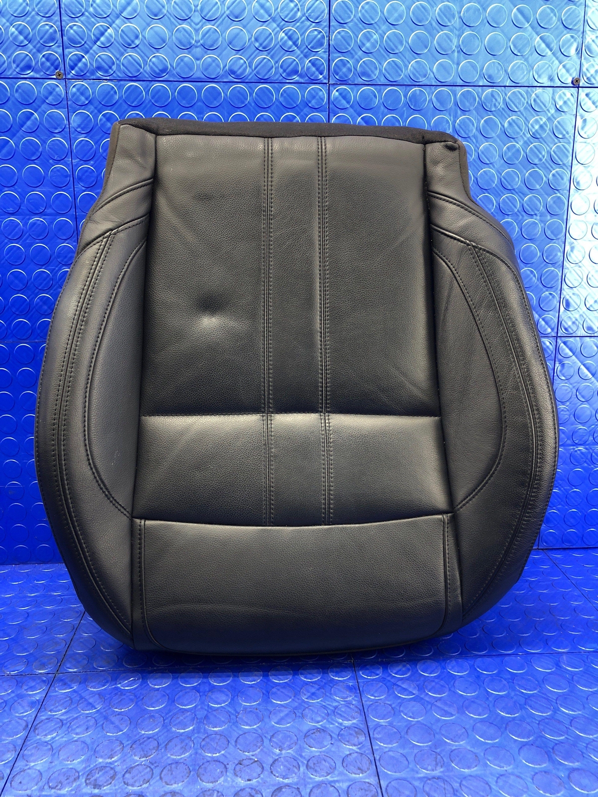 2017-2022 MASERATI LEVANTE OEM FRONT LEFT LOWER SEAT CUSHION BLACK LEATHER